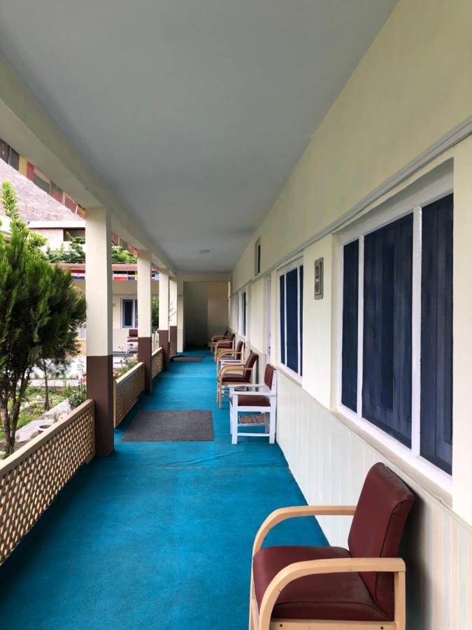 Madina Hotel 2 Gilgit Exterior photo